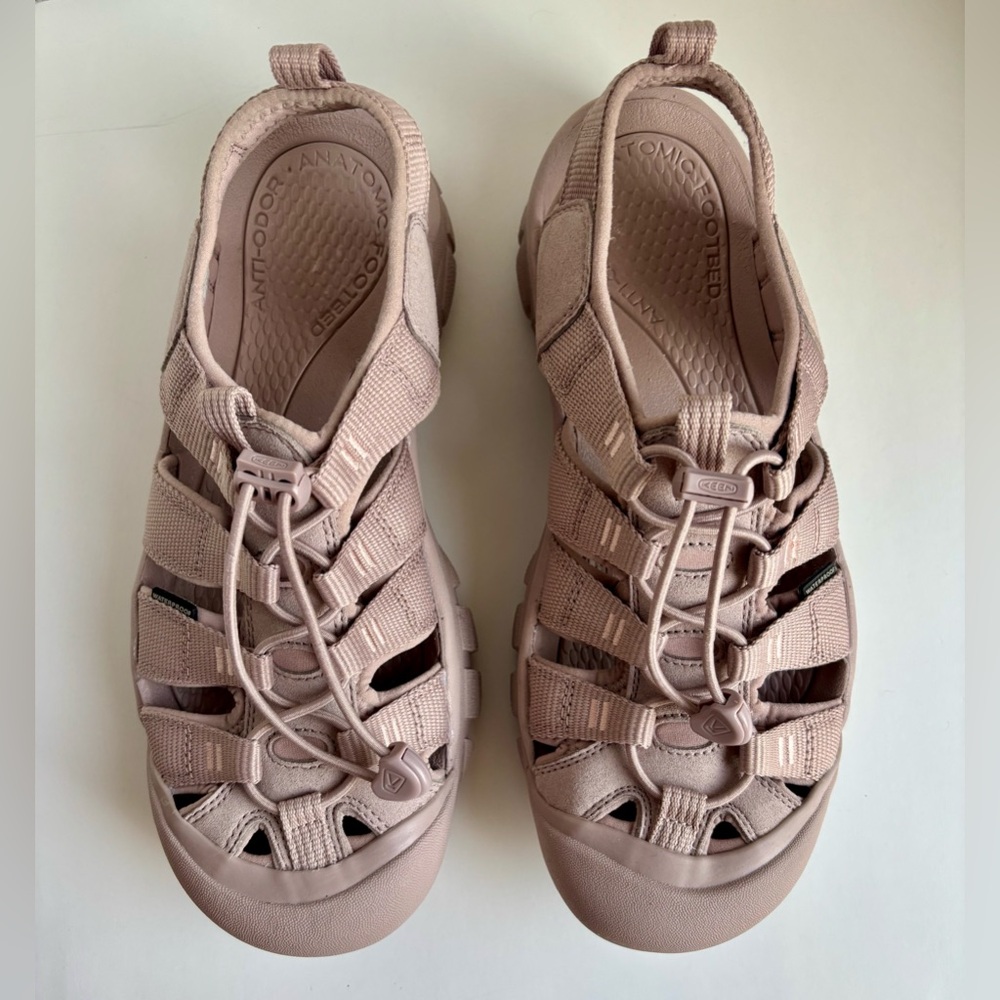 KEEN Women’s Newport H2 Sandals Monochrome/Toadstool Waterproof Size 9 NEW